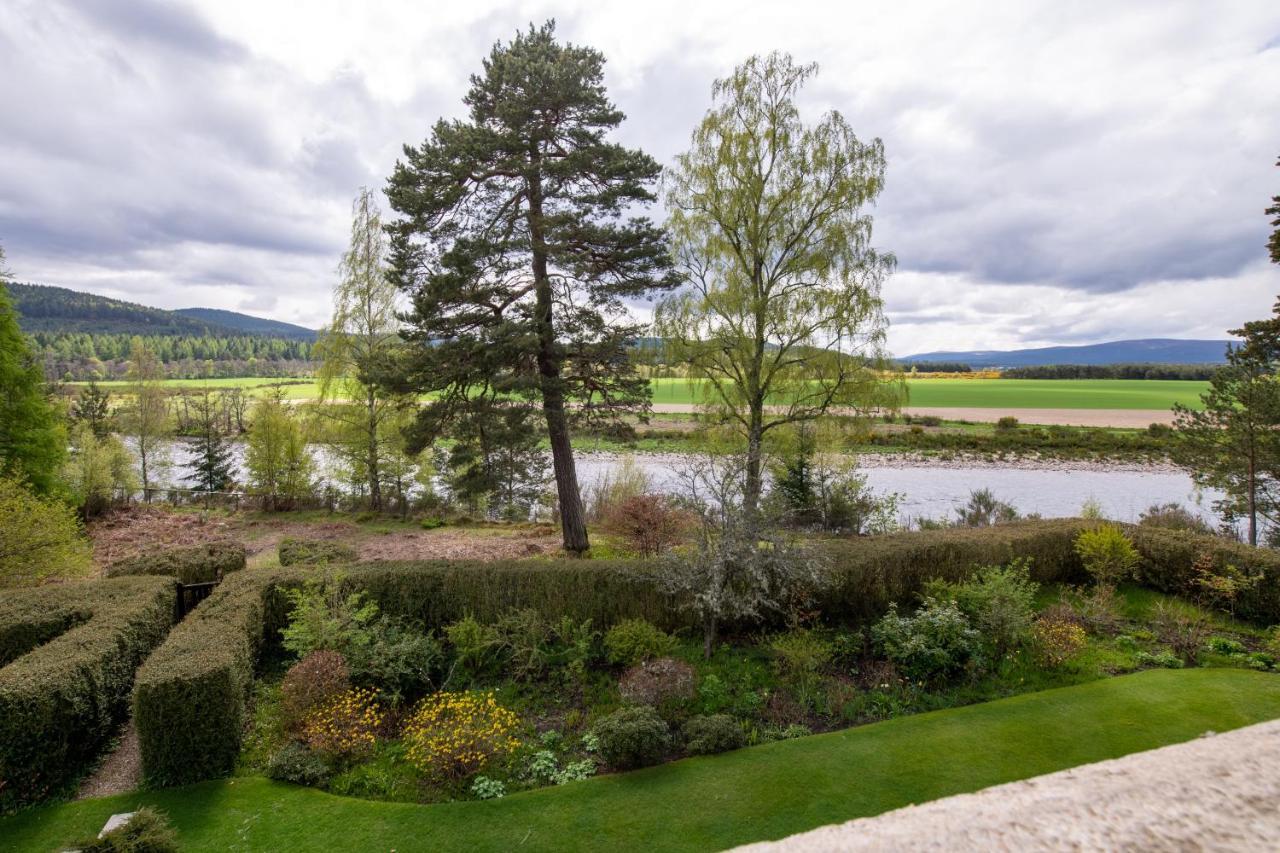 Lys-Na-Greyne Acomodação com café da manhã Aboyne Exterior foto